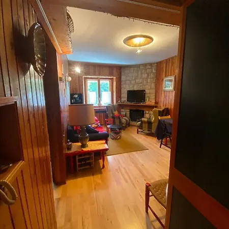 Incantevole E Confortevole Con Camino בית נופש *